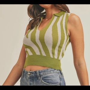 Collard Sleeveless Cropped Zebra Knit Top
